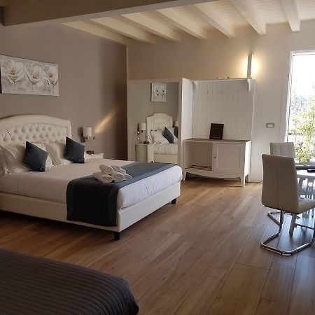 B&B Emozioni E Relax Pietole Eksteriør billede