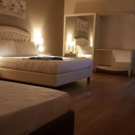 B&B Emozioni E Relax Pietole Eksteriør billede